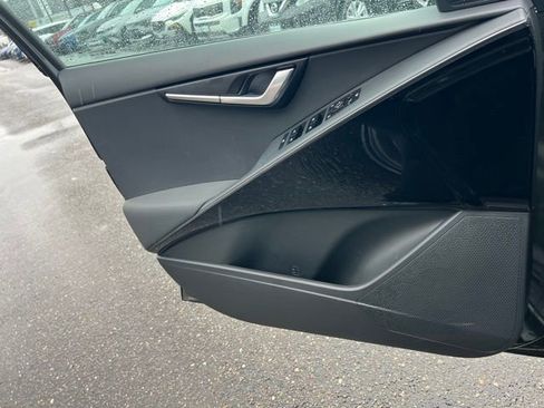 Certified 2023 Kia Niro EX Touring image 19