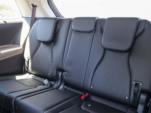 New 2026 Kia Carnival EX image 21