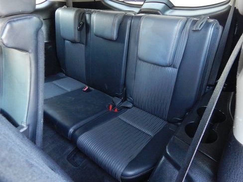 Used 2015 Toyota Highlander Plus FWD image 21