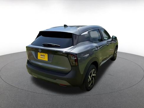 Used 2026 Nissan Kicks SV w/ Cold Weather Package FWD image 13