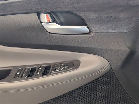 Used 2020 Hyundai Santa Fe SE image 23