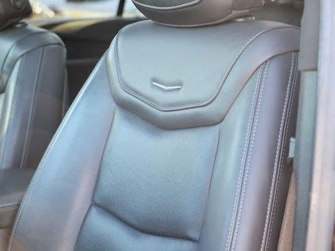 Used 2021 Cadillac XT6 Premium Luxury AWD/4WD image 21