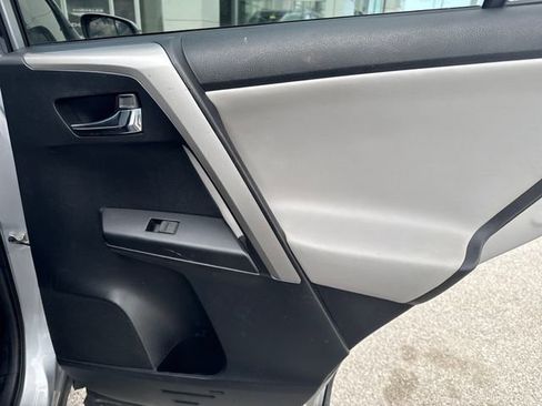 Used 2016 Toyota RAV4 XLE image 34