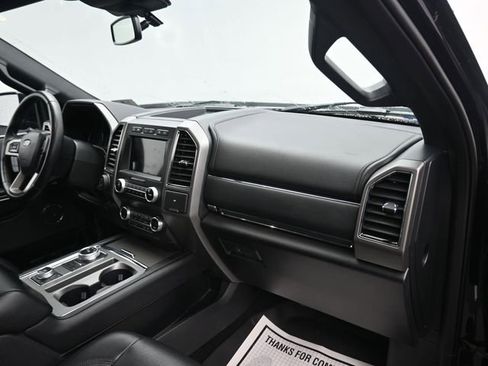Used 2021 Ford Expedition XLT image 12