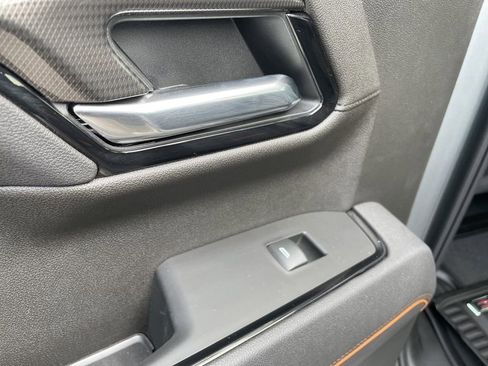 Used 2025 GMC Sierra 1500 AT4 w/ AT4 Premium Package image 48