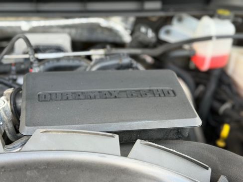 Used 2024 GMC Sierra 3500 Denali AWD/4WD image 21
