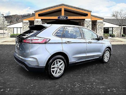Used 2022 Ford Edge SEL AWD/4WD image 5