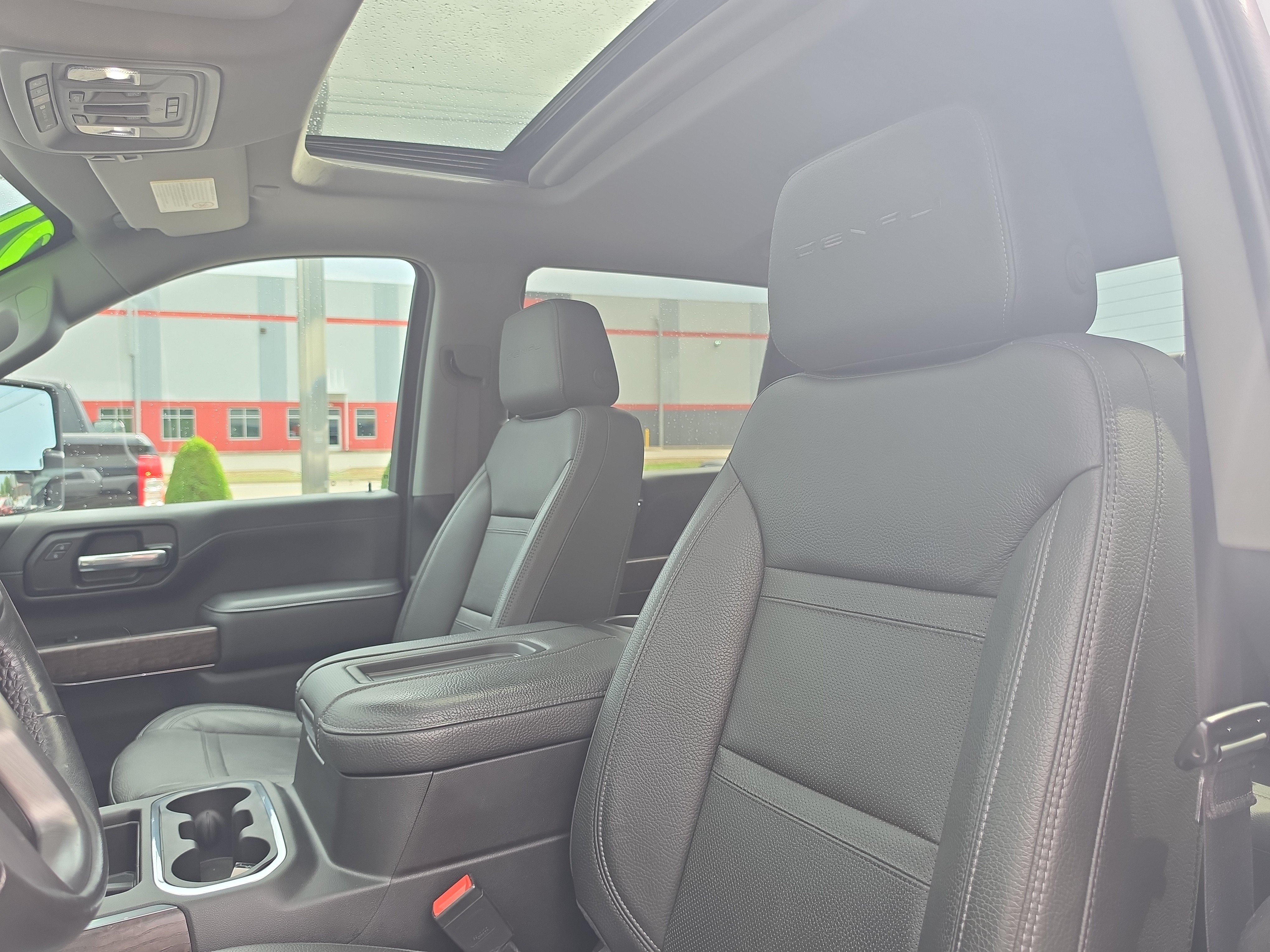 Used 2021 GMC Sierra 2500 Denali w/ Denali Ultimate Package AWD/4WD image 13