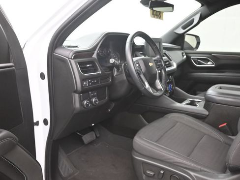 Used 2024 Chevrolet Tahoe LS RWD image 11