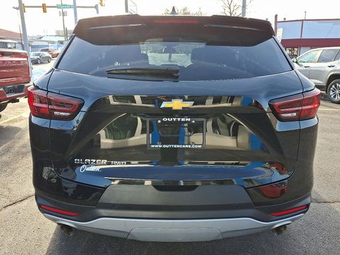 Used 2024 Chevrolet Blazer LT image 3