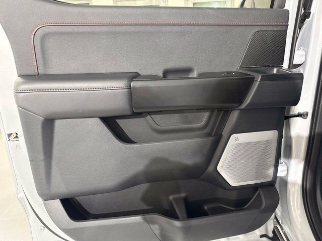 Used 2025 Ford F150 Raptor AWD/4WD image 13