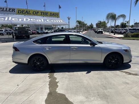 Used 2025 Honda Accord SE image 9