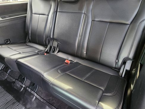 Used 2020 Ford Expedition XLT w/ Equipment Group 202A image 30