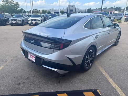 Used 2025 Hyundai Sonata SEL FWD image 5