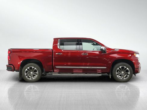 Used 2023 Chevrolet Silverado 1500 High Country w/ Z71 Off-Road Package AWD/4WD image 7