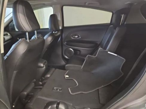 Used 2019 Honda HR-V EX-L image 11