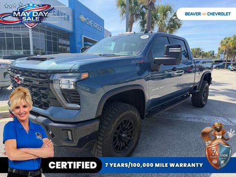 Used 2024 Chevrolet Silverado 2500 ZR2 w/ Technology Package AWD/4WD image 1