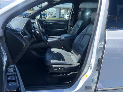 Used 2023 Buick Enclave Essence w/ Experience Buick Package FWD image 28