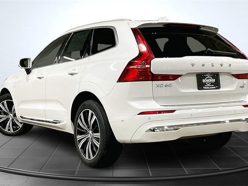 Certified 2022 Volvo XC60 T8 Inscription w/ Advanced Package image 13