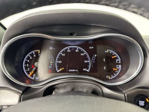 Used 2018 Jeep Grand Cherokee Altitude AWD/4WD image 16