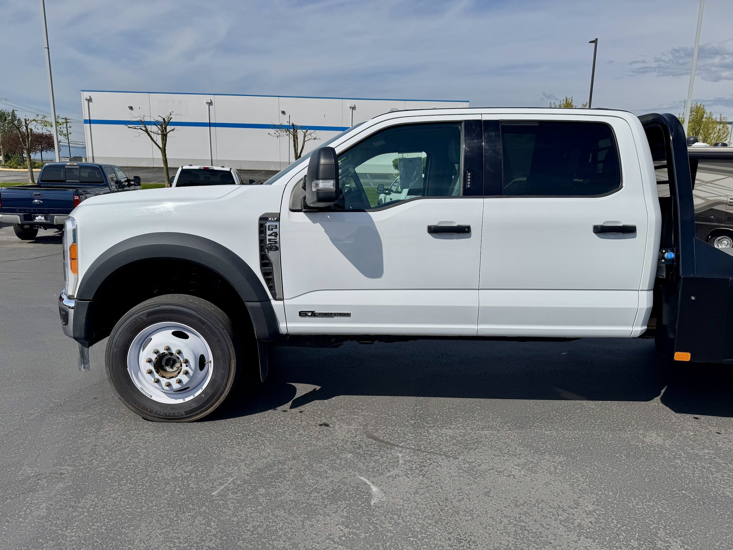 Used 2023 Ford F450 XLT w/ XLT Value Package AWD/4WD image 8