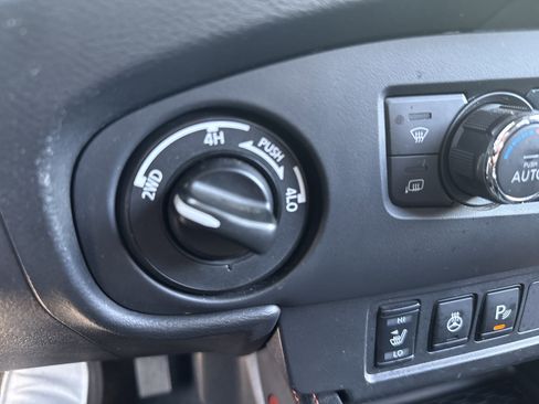 Certified 2023 Nissan Frontier PRO-4X w/ Pro Convenience Package AWD/4WD image 23