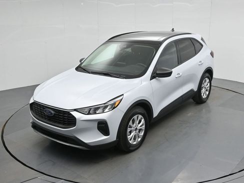 Certified 2025 Ford Escape Active image 35