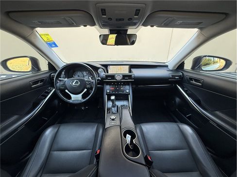 Used 2017 Lexus IS 200t w/ Navigation System Package RWD image 8