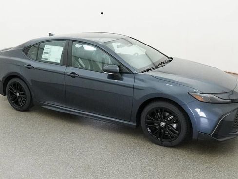 New 2026 Toyota Camry SE image 12