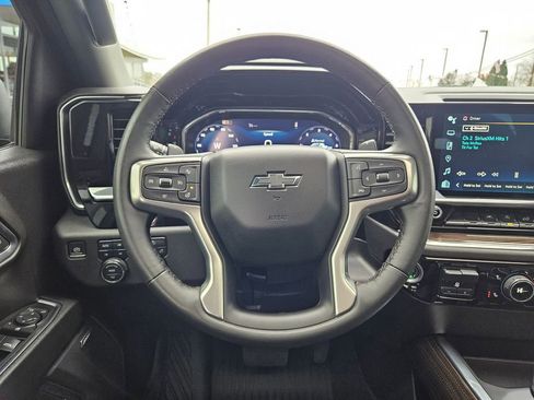 Used 2024 Chevrolet Silverado 1500 LT Trail Boss w/ Convenience Package II image 15