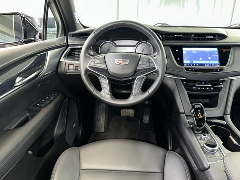 Certified 2023 Cadillac XT5 Premium Luxury image 7