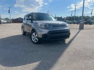 Used 2017 Kia Soul w/ Convenience Package FWD video 2