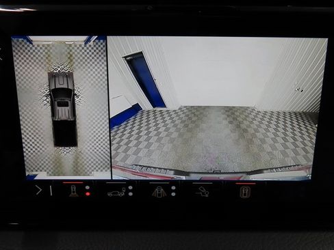 Used 2024 GMC Sierra 3500 Denali w/ Denali Reserve Package image 16