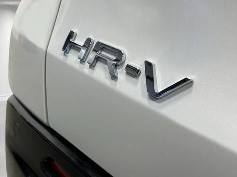 New 2026 Honda HR-V EX-L image 9