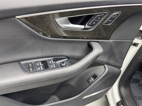 Used 2024 Audi Q7 2.0T Premium Plus image 33