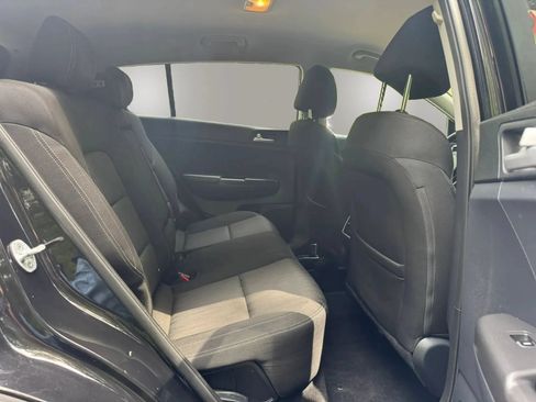 Used 2017 Kia Sportage LX FWD image 12