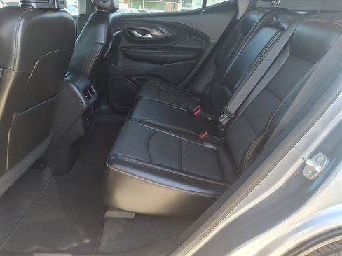 Used 2019 GMC Terrain SLT w/ Preferred Package image 17