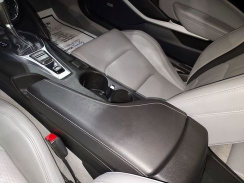 Used 2023 Chevrolet Camaro LT w/ Technology Package image 26