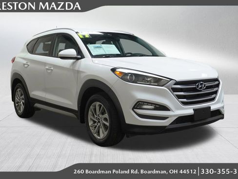 Used 2017 Hyundai Tucson SE image 1