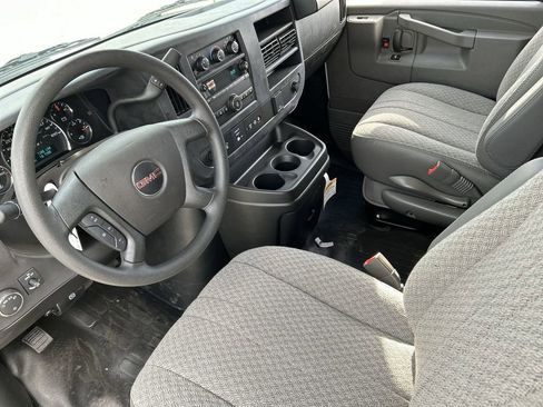 New 2025 GMC Savana 2500 w/ Driver Convenience Package RWD image 10