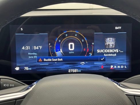 Used 2025 Chevrolet Equinox LT FWD image 9