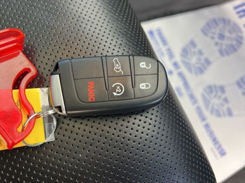 Used 2020 Jeep Grand Cherokee High Altitude image 39