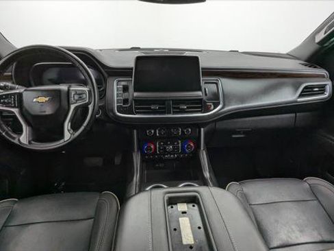 Used 2023 Chevrolet Suburban Premier RWD image 24