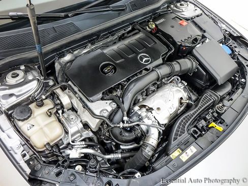 Used 2022 Mercedes-Benz CLA 250 4MATIC w/ Premium Package image 37