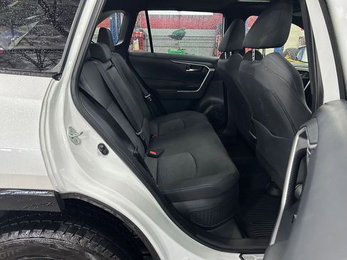 Certified 2024 Toyota RAV4 SE w/ Convenience Package image 25