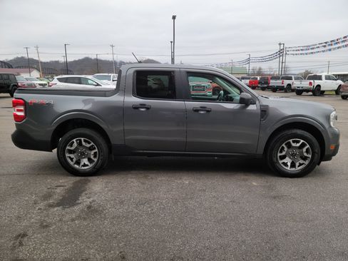 Used 2022 Ford Maverick XLT w/ Equipment Group 300A Standard image 25