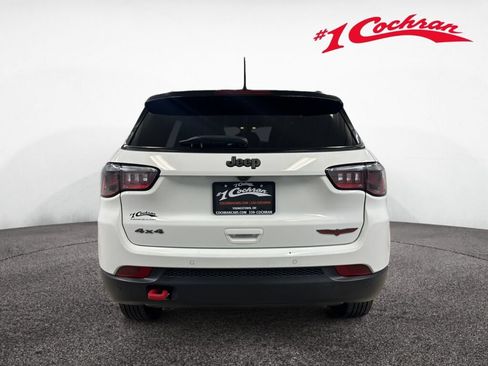 Used 2024 Jeep Compass Trailhawk AWD/4WD image 20