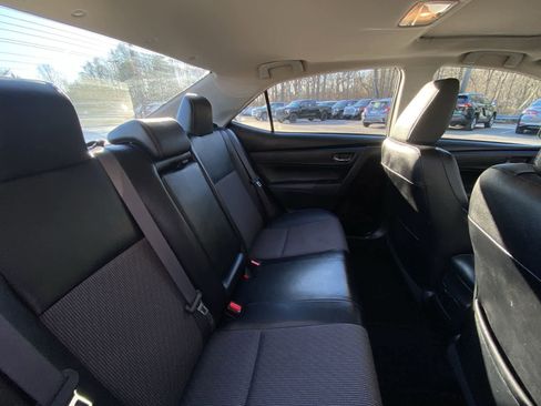 Used 2017 Toyota Corolla SE image 25