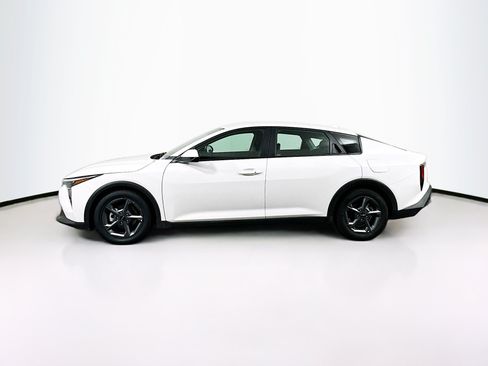 Used 2025 Kia K4 FWD image 4