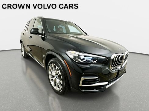 Used 2022 BMW X5 xDrive40i w/ Premium Package image 4
